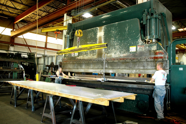 20’ press brake forming